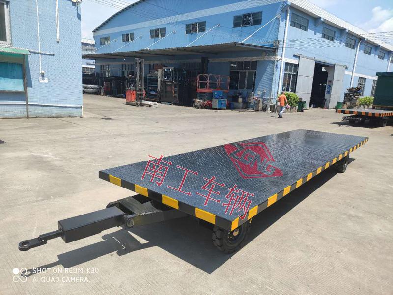 2吨爱体育官方网站 无动力牵引工具拖车