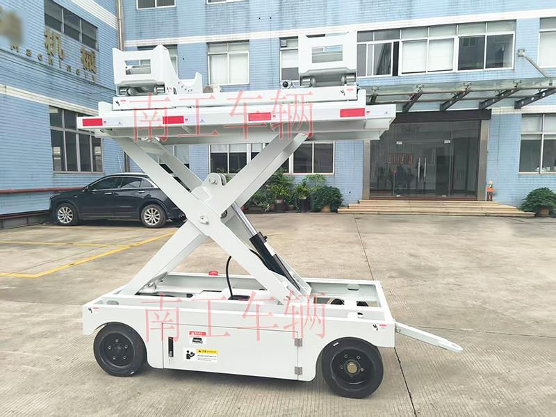 1吨电动升降工具拖车 液压升降车