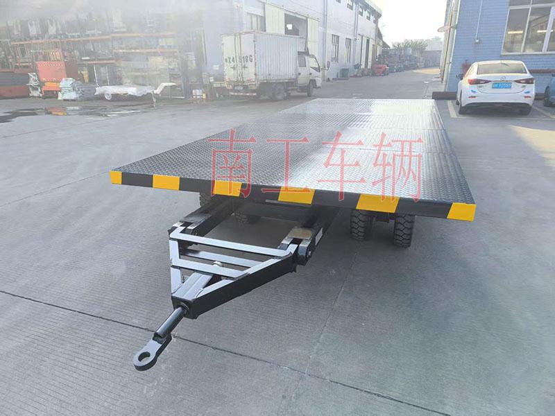 8吨牵引爱体育官方网站 工业用工具拖车无动力